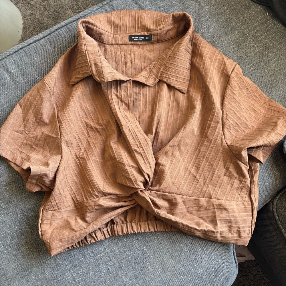 SHEIN Orange Short Sleeve Crop Top with Notched Collar